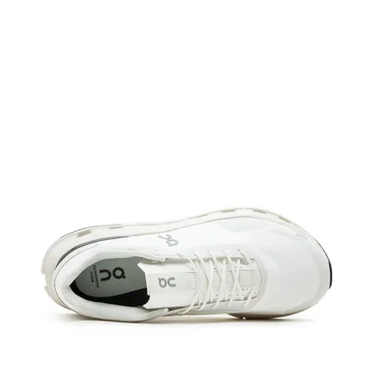 On WMNS Cloudnova Form (Weiß)