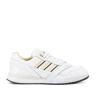 adidas A.R. Trainer (Weiß)
