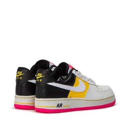 Nike WMNS Air Force 1 Low '07 SE Moto (Weiß)