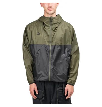 Nike ACG Lightweight Jacket (Olive / Schwarz)