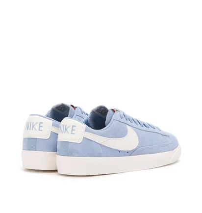 Nike WMNS Blazer Low SD (Blau / Sail)