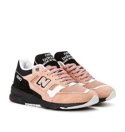 New Balance M1530 SVS 'Made in England' (Rosa / Schwarz)