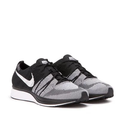 Nike Flyknit Trainer (Schwarz / Weiß)