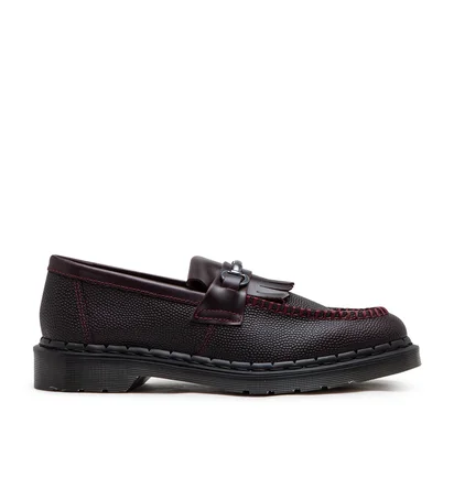 Dr. Martens Adrian Snaffle Pebble Grain Leather Kiltie Loafer (Dunkelrot)