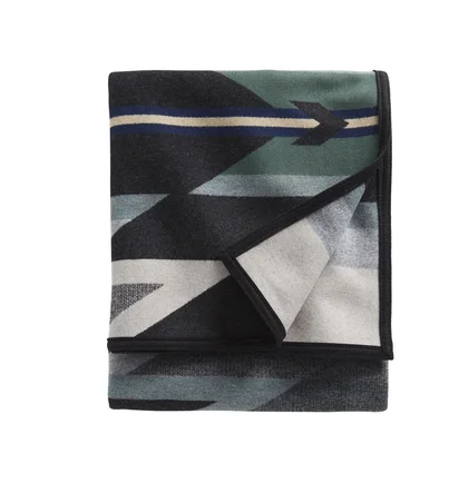 Pendleton Pacific Wonderland Blanket (Multi)