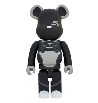 Medicom 1000% Nike SB Be@rbrick Toy (Schwarz)