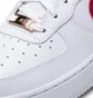 Nike WMNS Air Force 1 ´07 Low (Weiß / Rot)