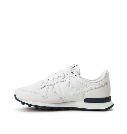 Nike WMNS Internationalist (Weiß / Obsidian)