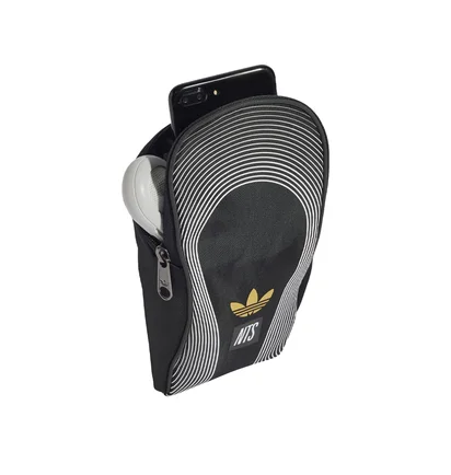 adidas x NTS Small Item Bag (Schwarz)
