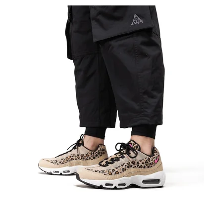 Nike ACG WMNS Pant (Schwarz)