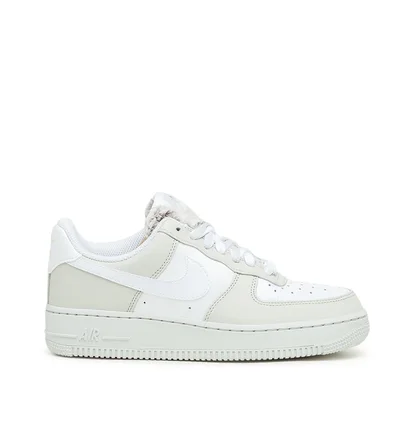 Nike WMNS Air Force 1 '07 (Weiß / Hellgrau)