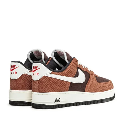 Nike Air Force 1 Premium (Rot / Beige)