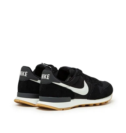 Nike WMNS Internationalist (Schwarz / Weiß)