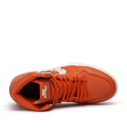 Air Jordan 1 Retro High OG (Orange)