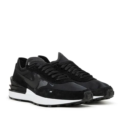 Nike Waffle One (Black / White)