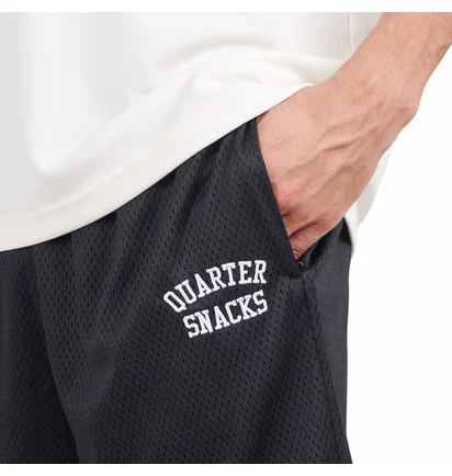 Converse x Quartersnacks Short (Schwarz)