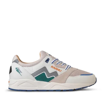 Karhu Aria 95 'Month of the Pearl Pack' (Weiß / Beige)