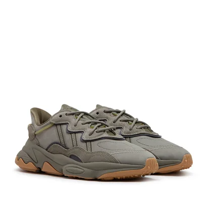 adidas Ozweego (Oliv)