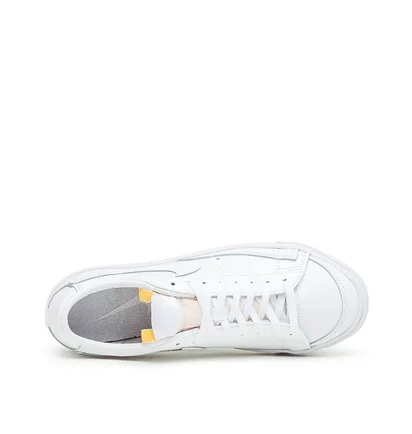 Nike W Blazer Low 77 (Weiss)