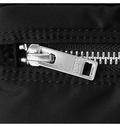 Porter by Yoshida Tanker Pouch (Schwarz)