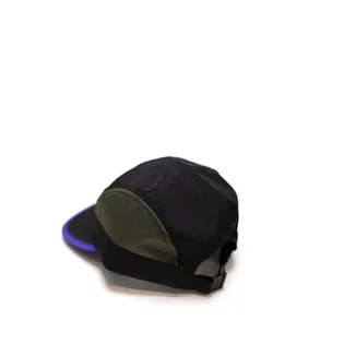 Raised by Wolves Running Cap (Schwarz)