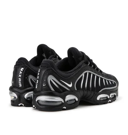 Nike Air Max Tailwind IV (Schwarz / Silber)