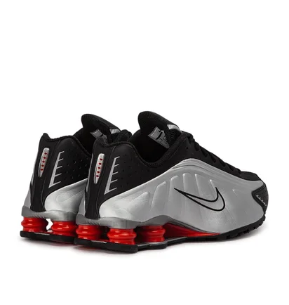 Nike Shox R4 (Silber / Schwarz)