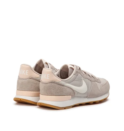 Nike WMNS Internationalist (Beige / Weiß)