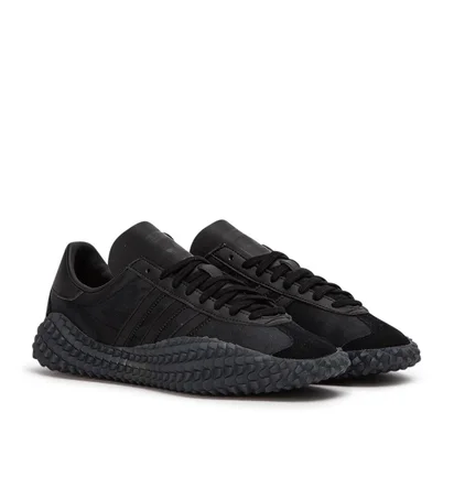 Adidas Country x Kamanda (Schwarz)
