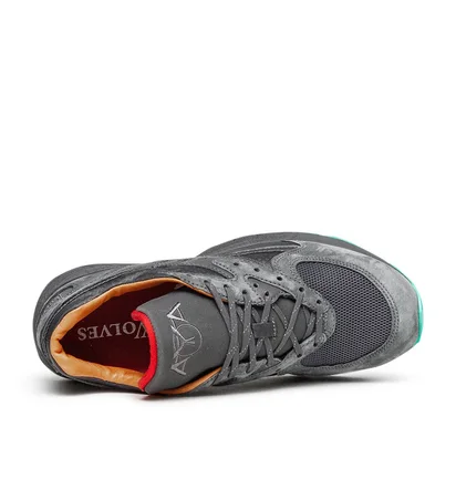 Saucony x Raised By Wolves Aya Asphalt Jungle (Grau)
