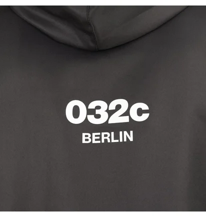 032c The 032c Raincoat (Schwarz)