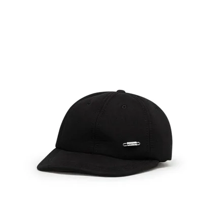 032c Metal Detail Padded Cap (Schwarz)