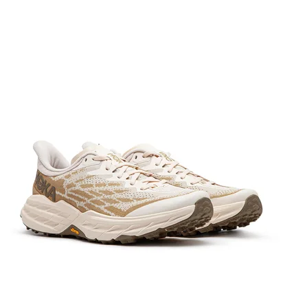 HOKA Speedgoat 5 (Beige)