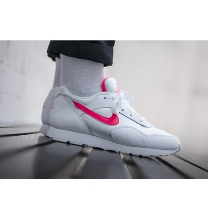Nike WMNS Outburst OG (Weiß / Solar Rot)