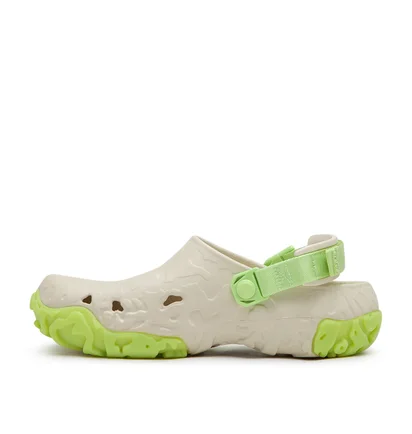 Crocs All Terrain Atlas Clog (Beige / Grün)