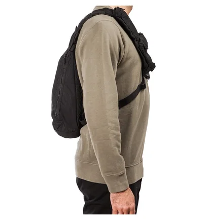 Stone Island GD Compact Nylon One-Shoulder (Schwarz)