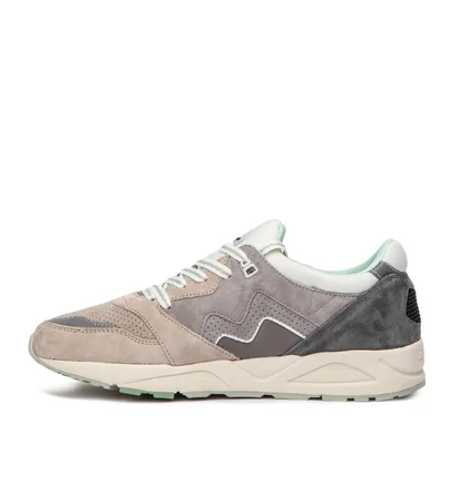 Karhu Aria ''Ruska Pack'' (Sand)
