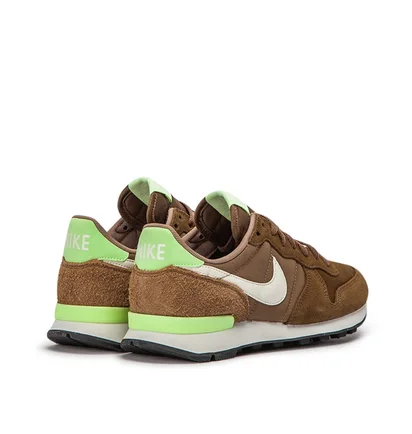 Nike WMNS Internationalist (Braun)