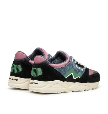 Karhu Aria 95 'Legend Collection' (Mauve / Schwarz)
