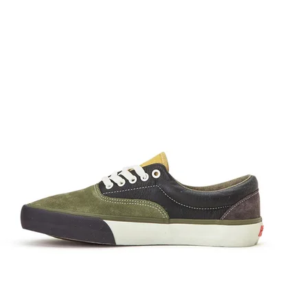 Vans Vault UA Era LX (Olive / Schwarz)
