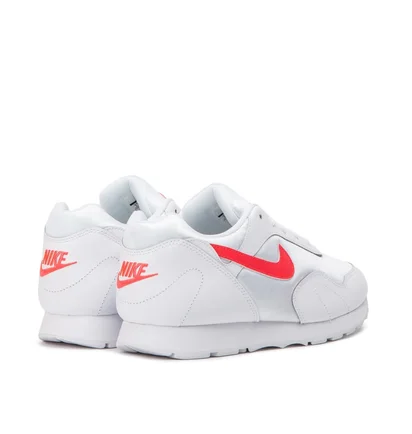 Nike WMNS Outburst (Weiß / Solar Rot)