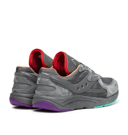 Saucony x Raised By Wolves Aya Asphalt Jungle (Grau)