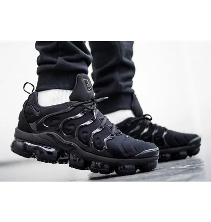 Nike Air VaporMax Plus (Schwarz)