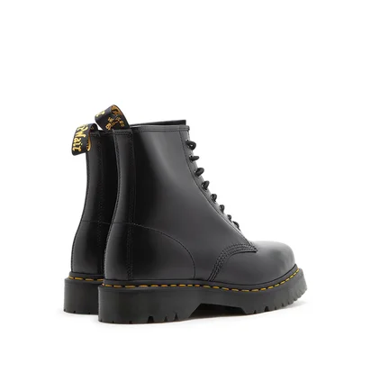 Dr. Martens 1460 Bex Squared Toe Leather Lace Up Boots (Schwarz)