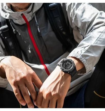 Casio G-Shock GA-2200BB-1AER (Schwarz)