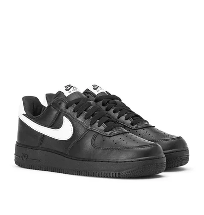 Nike Air Force 1 Low Retro QS 'Friday' (Schwarz / Weiß)
