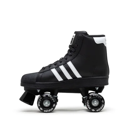 adidas WMNS Superstar 82 Skate (Schwarz / Weiss)