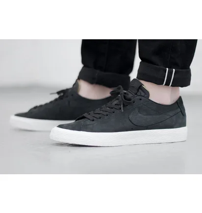Nike SB Zoom Blazer Low 'Deconstructed Skateboarding' (Schwarz)