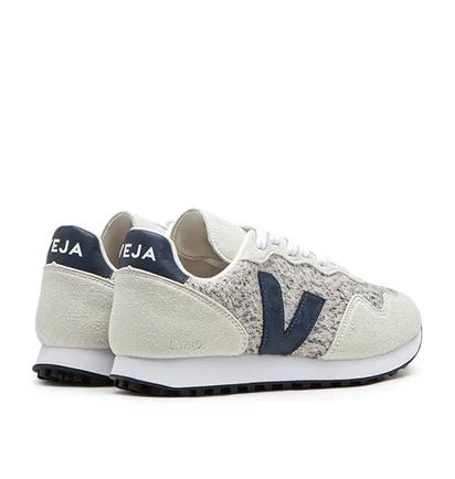 Veja WMNS SDU Rec Alveomesh Flannel (Grau / Blau)