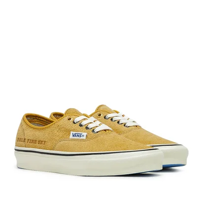 Vans Vault x Julian Klincewicz OG Authentic SP LX (Ocker)